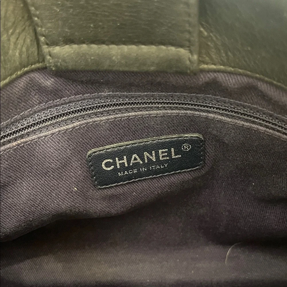 Chanel shopping tote - Picture 4 of 12
